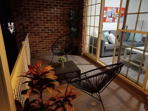 Modern 2BR Apartment With Parking - Hotels Melbourne 3