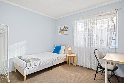 Modern Private Single Room - Centrally Located At Liverpool - Shared Bathroom - Hotels Melbourne 0