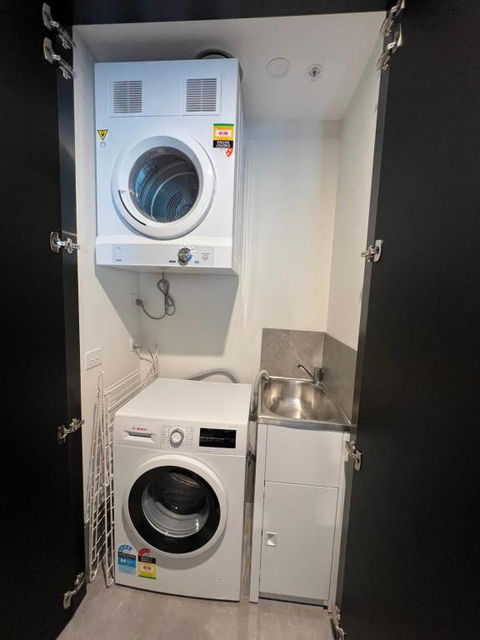 New Modern 1BR Apt Near Dickson - Hotels Melbourne 2