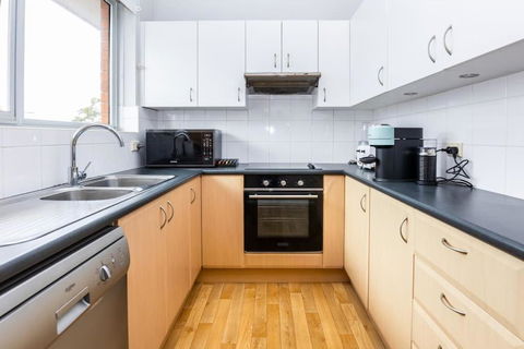 Mosman Views, 2bed, Parking, 15min Walk To Beach - Hotels Melbourne 2
