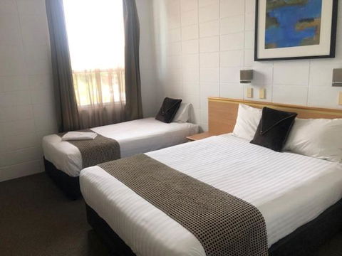 Narwee Hotel - Hotels Melbourne 1
