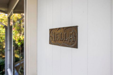 Nella - Hotels Melbourne 1