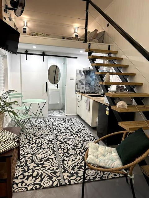 NEW! Sea Joley Tiny Home - Hotels Melbourne 0