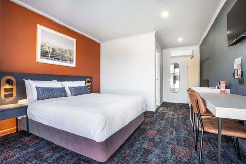 Nightcap At Horse & Jockey Hotel Warwick - Hotels Melbourne 3