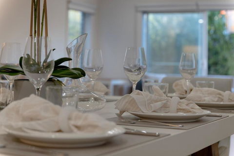 Newsom House - Stylish & Elegant Home With 4 King Beds - Hotels Melbourne 1