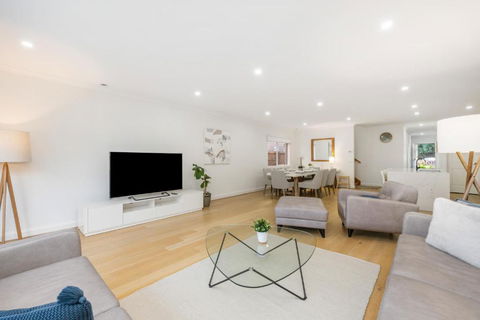 Newsom House - Stylish & Elegant Home With 4 King Beds - Hotels Melbourne 2