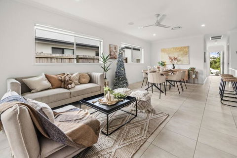 Oasis Retreat In Coomera - Hotels Melbourne 0