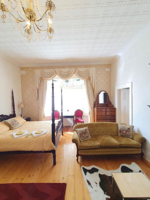 Outstanding Property Close To Melb Airport - Hotels Melbourne 2