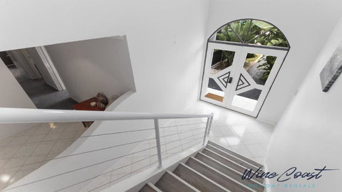 Ocean Views And Vineyards By Wine Coast Holiday Rentals - Hotels Melbourne 2