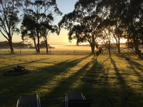 Olivi - Hotels Melbourne 0