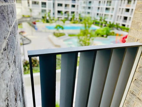 Olympic Park Oasis - New 3b2b Condo - Pool, Parking - Hotels Melbourne 3