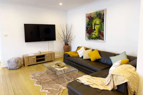 On The Esplanade - Close To Beach & Cronulla Mall With Aircon - Hotels Melbourne 1