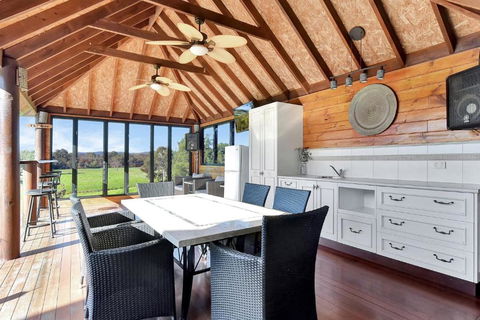 Overflow Downs-Riverside Acreage - Hotels Melbourne 1