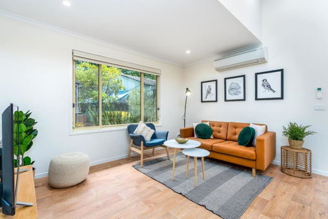 Peaceful 1BR Courtyard Unit In Quiet Dickson - Hotels Melbourne 0
