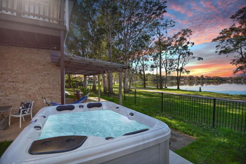 Parkway Lakehouse - Hotels Melbourne 1