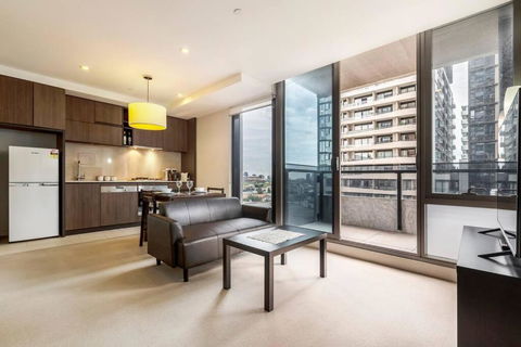 Perfect Position - Hotels Melbourne 0