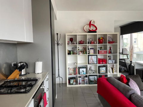 Radiance - Chic Fitzroy Street Apartment - Hotels Melbourne 3