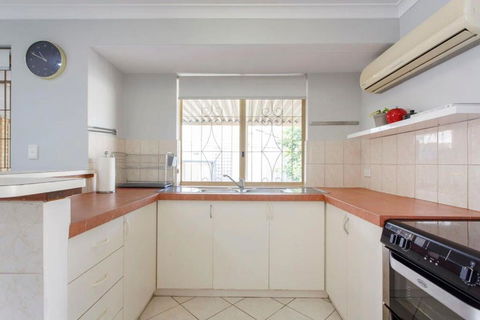 Private Room In St James - Hotels Melbourne 3