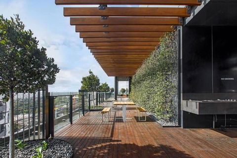 Premium Albert Park Grand Prix Apartment By Ready Set Host - Hotels Melbourne 3