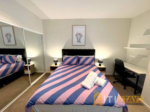 Pretty Penthouse - Close To ANU - Hotels Melbourne 3