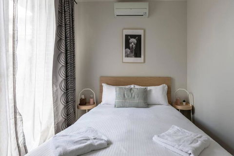 Primrose - Chic Mid-Century Style In Brunswick - Hotels Melbourne 3