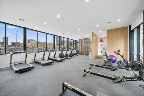 Pristine 2-Bed Apartment With Pool And BBQ - Hotels Melbourne 3