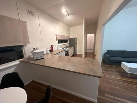 Private 1 Bedroom Apartment With Fenced Yard - Hotels Melbourne 2