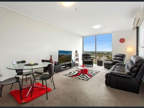 Private Room With Shared Washroom Only In 3bhk Apartment - Hotels Melbourne 3