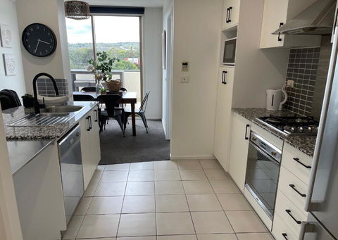 Qbn Cracker: 2BR, 2BA, 2 Secure B/ Ment Car Parks - Hotels Melbourne 3