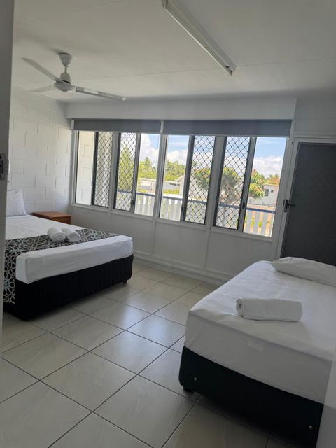 QCWA K P Units - Hotels Melbourne 2