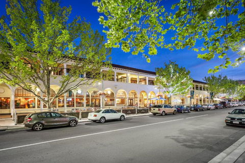 Quest Canberra - Hotels Melbourne 0
