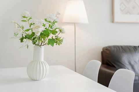 Quiet And Cozy Retreat At Rhodes - Hotels Melbourne 1