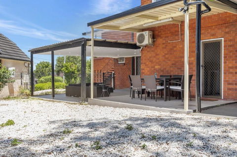 Quiet Elevated Serene Home (B) - Hotels Melbourne 3