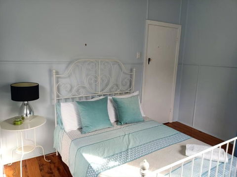 Quiet Private Central Cozy 3bdrm FREE Parking - Hotels Melbourne 2