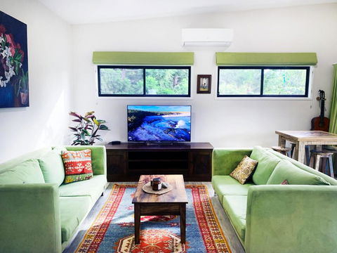 Quiet Private Nimbin Townhouse - Hotels Melbourne 1
