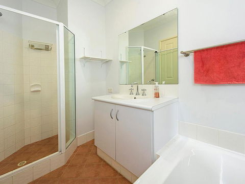 Quindy Blue - Hotels Melbourne 2