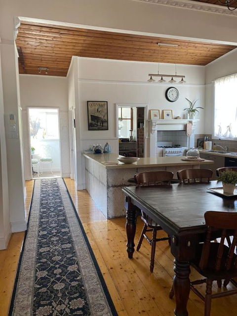 R&R Blue Diamond Luxury Cottage Maryborough, Vic - Hotels Melbourne 3