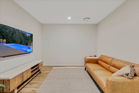 Rainforest Villa: Luxe Escape - Hotels Melbourne 3