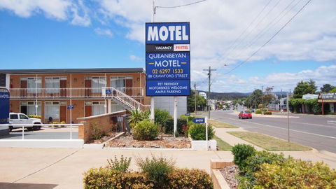 Queanbeyan Motel - Hotels Melbourne 2