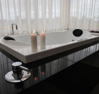 Aurora Cottages Bush Retreat - Hotels Melbourne