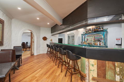 Australian Homestead Motor Lodge - Hotels Melbourne 3