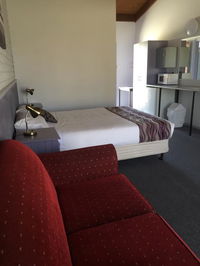 Book Tocumwal Accommodation Vacations Hotels Melbourne Hotels Melbourne