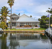 Bancroft Bay Frontage - Hotels Melbourne