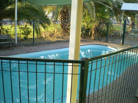 Banjos Overnight And Holiday Units - Hotels Melbourne 2