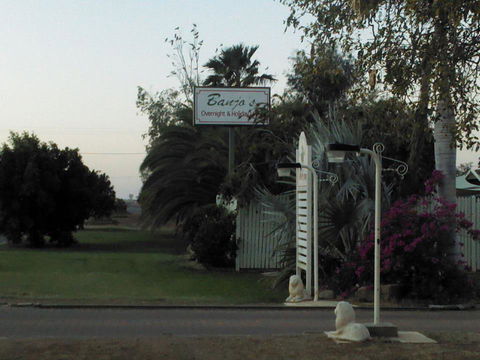 Banjos Overnight And Holiday Units - Hotels Melbourne 1