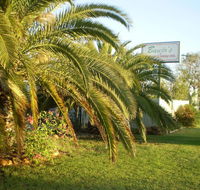 Banjos Overnight And Holiday Units - Hotels Melbourne