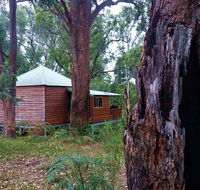 Barrabup Sanctuary BirdHide - Hotels Melbourne