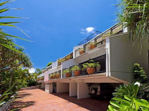 Bayona U4 - Hotels Melbourne 2
