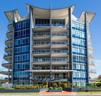 Beach House on Suttons - Hotels Melbourne