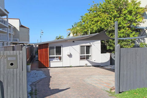 BEACH, SHOPS & FABULOUS VACATION HOME! - Hotels Melbourne 1